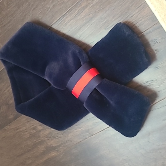 Faux fur collar scarf - Picture 2 of 3